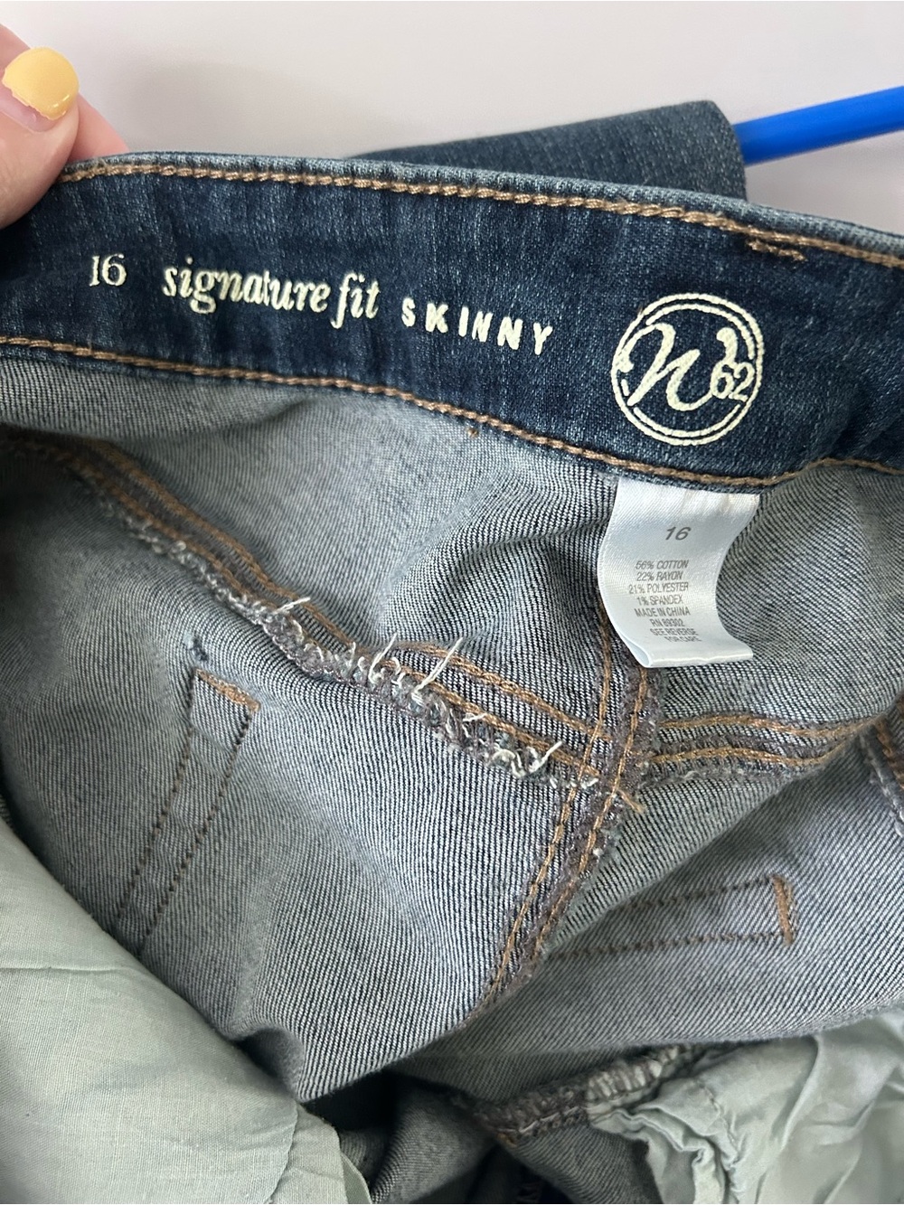 W62 Signature Fit Skinny Jeans - Dark Blue